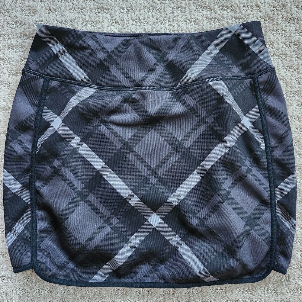 Athlete Fleece Lined 15" Length Skirt, Black & Grey Plaid, XS, EUC!